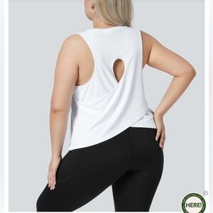 Halara Cut Out Crossover Hem Solid Yoga Plus Size Tank Top Woman 3X White NEW